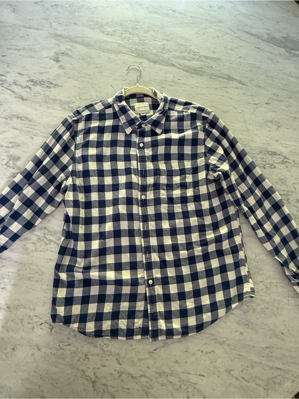 American Eagle men’s button up shirt
